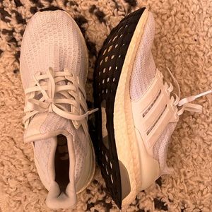 Good condition adidas ultraboost sneakers